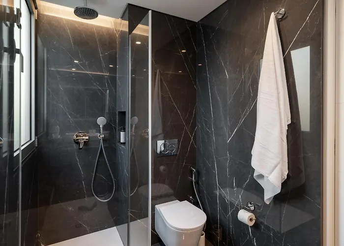 Maravilhas I By An Island *